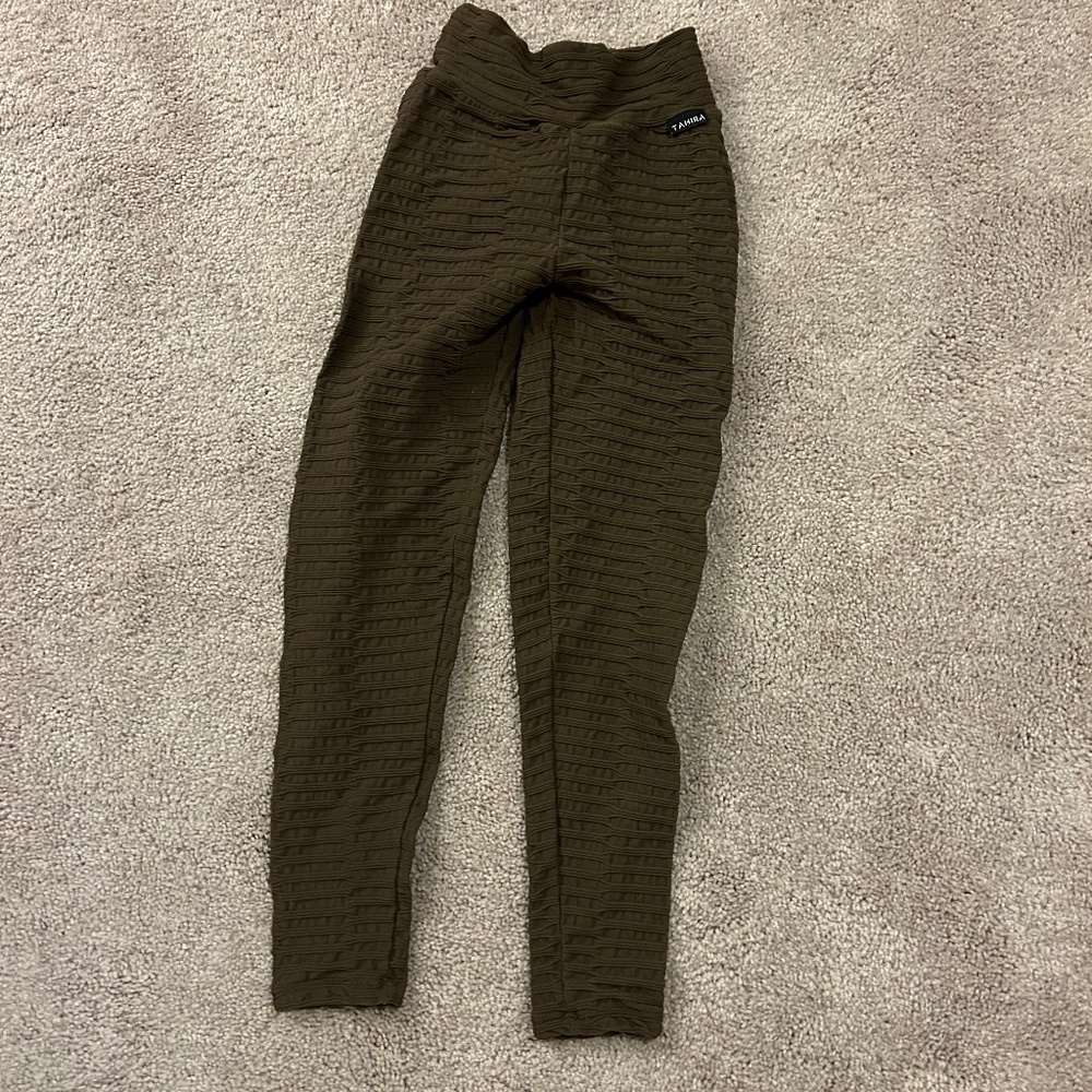 Booty scrunch leggings